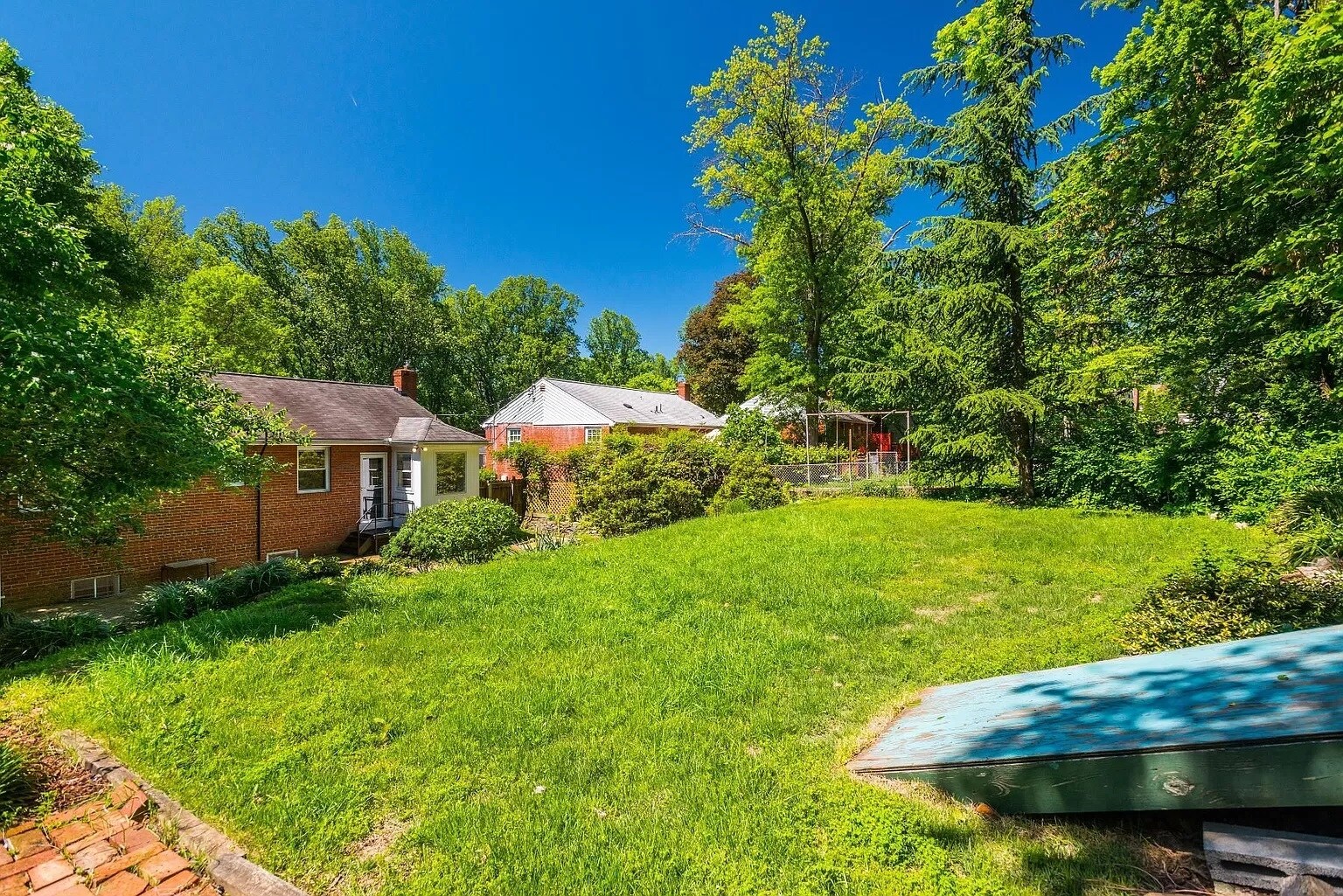 Building Photo - 3317 Glenway Dr