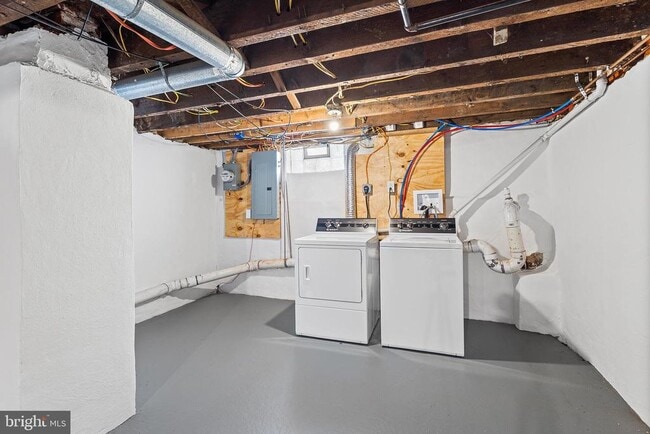 Building Photo - 544 N Allison St