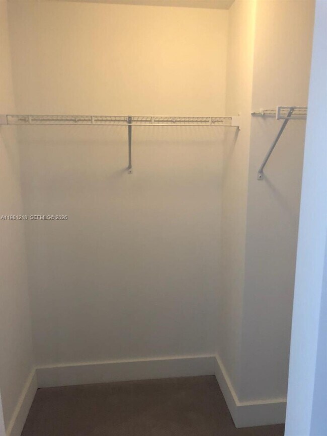 Building Photo - 3401 NE 1st Ave