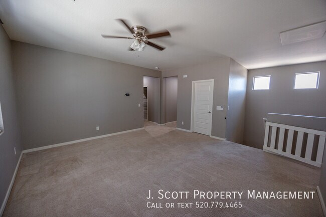 Building Photo - 1270 Carlsbad Dr