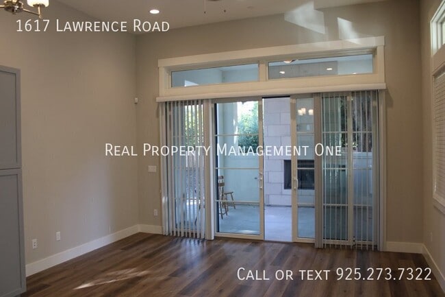 Building Photo - 1617 Lawrence Rd