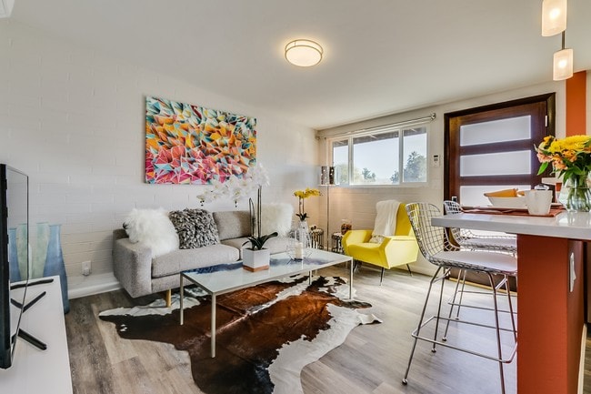 Interior Photo - University Bungalows