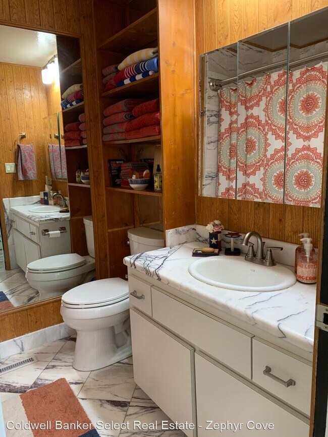 Building Photo - 4 br, 3 bath House - 116-B Snowbird Court