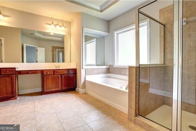 Building Photo - 12820 Doe Dr