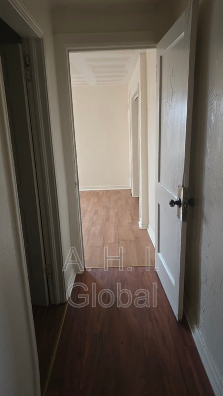 Building Photo - 309 N Florida St