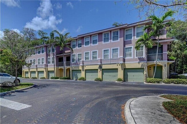 Building Photo - 6746 W Sample Rd
