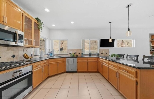 Building Photo - 259 Vista Del Mar Ct