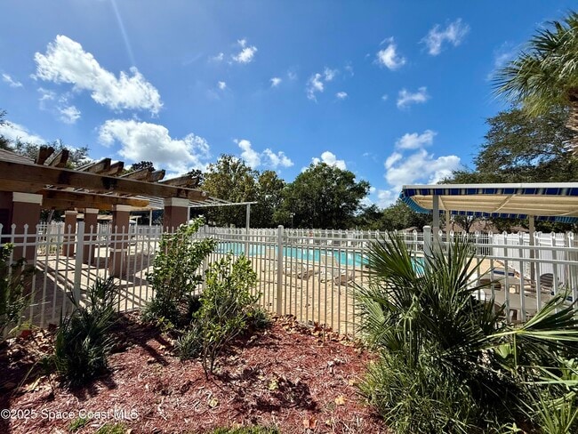 Building Photo - 209 Grand Preserve Way