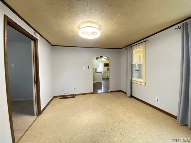 Building Photo - 3 Glenwood Ave