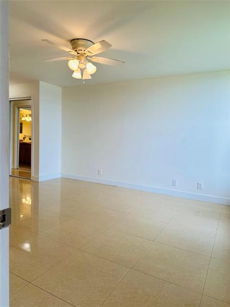 Building Photo - 6423 Coral Lake Dr