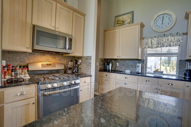 Building Photo - 169 Ironwood Dr