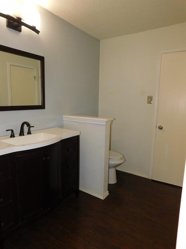 Building Photo - 1509 Black Locust Drive West