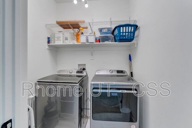 Building Photo - 539 S 1040 W