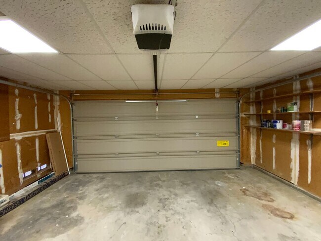 Building Photo - 4 Bedroom Single Story Home Available Near Tramway Blvd NE & Copper Ave NE!