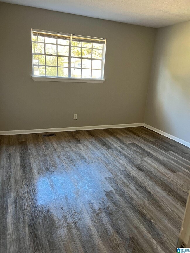 Building Photo - 5213 Goldmar Dr