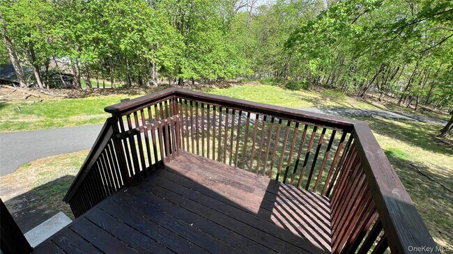 Building Photo - 315 W Main St