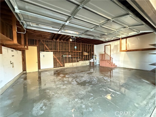 Building Photo - 880 N Gainsborough Dr