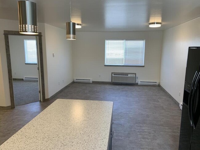 Building Photo - 800 Gibbon St