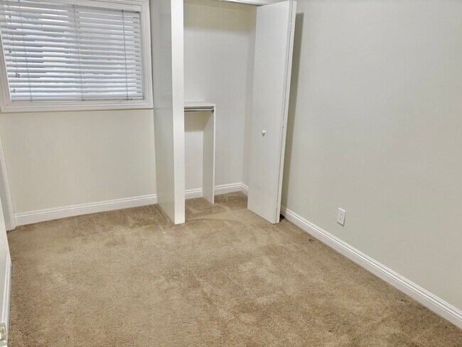 Building Photo - Beachside Living Just One Block from the Sand – Updated 1BD with Garage Parking