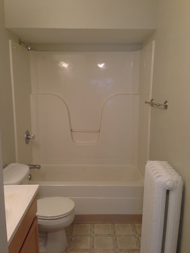Building Photo - 305-307 Duplex