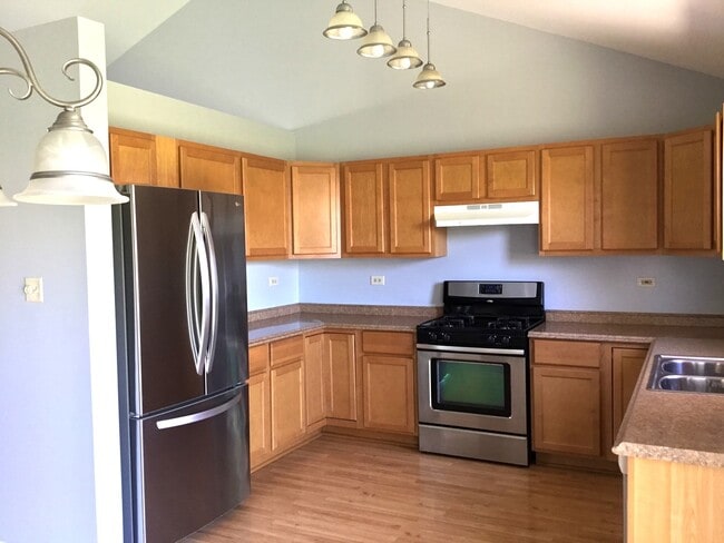 Building Photo - 1509 Green Trails Dr