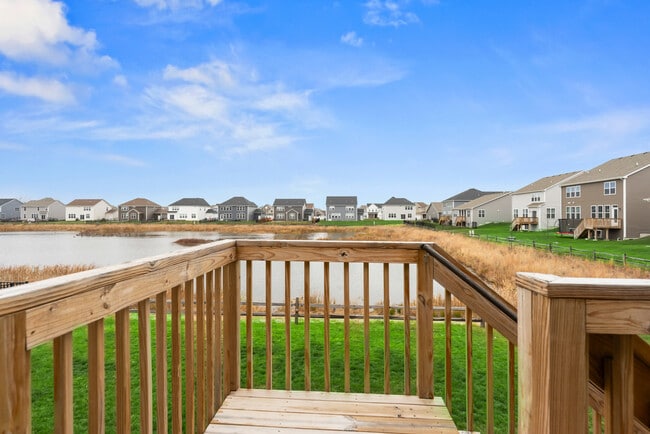 Building Photo - 1014 Dr John Burkey Dr