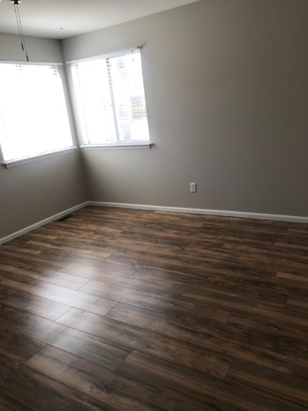 Building Photo - 8414 Everett Way