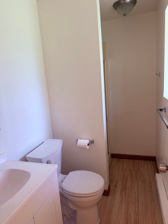 Building Photo - 3-bedroom, 2-bath home single family home in Arlington $2895 per/mo
