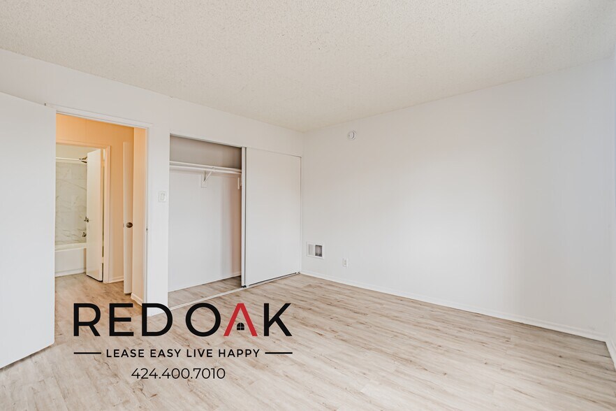 Building Photo - 509 N Berendo St