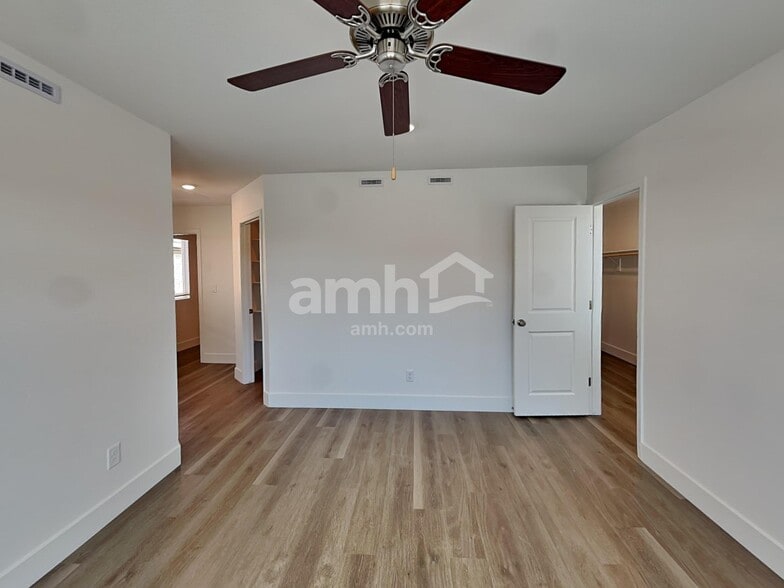 Building Photo - 5810 Astapor St