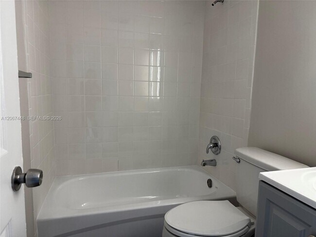 Building Photo - 1345 W 28th St