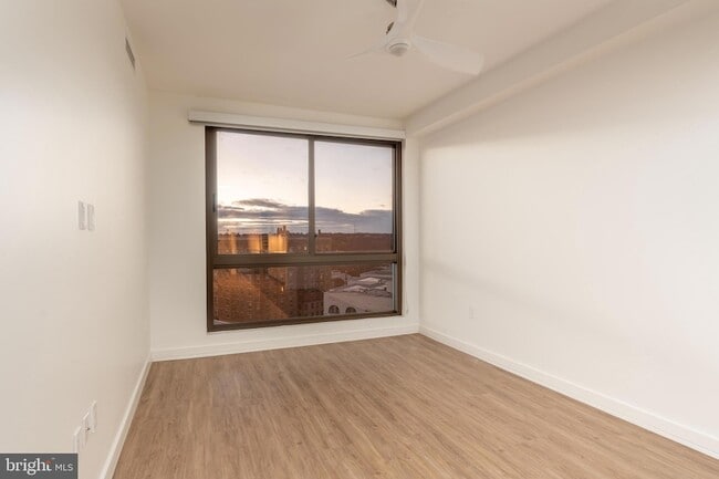 Building Photo - 1630 Columbia Rd NW