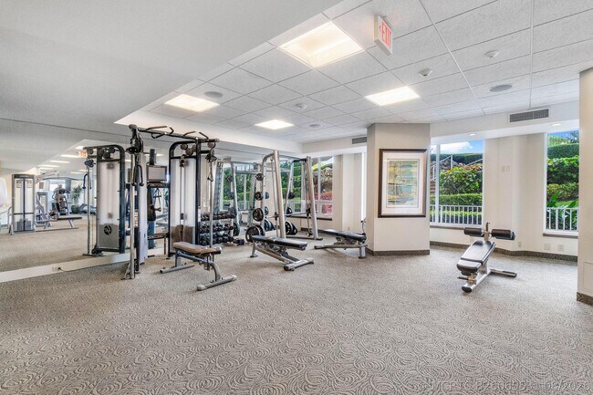 Building Photo - 500 S Ocean Blvd