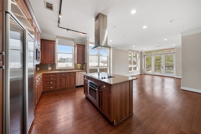 Building Photo - 1419 Montrose Blvd