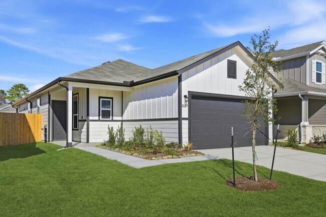Building Photo - 26391 Cedar Sedge Dr