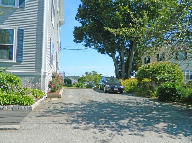 Building Photo - 61 Gregory St