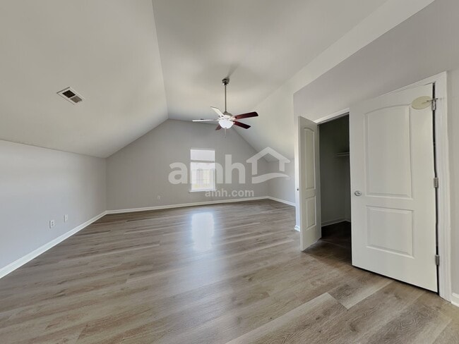 Building Photo - 1107 Sweet Gale Dr