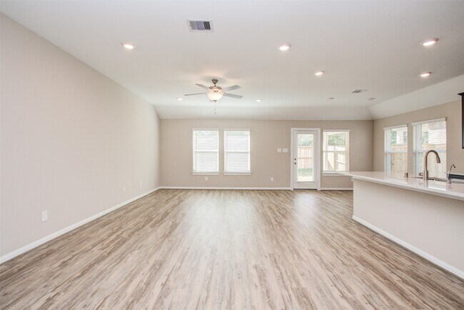 Building Photo - 2212 Gadwall Ct