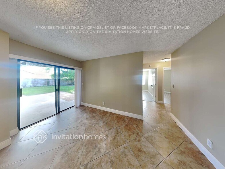 Building Photo - 9640 Richmond Cir