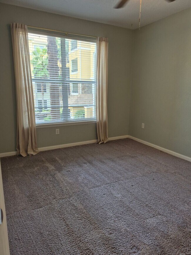 Building Photo - It's a lifestyle!