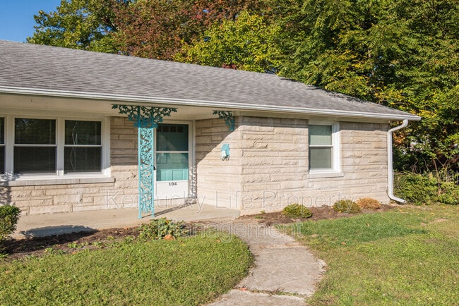 Primary Photo - 104 Greenbriar Rd