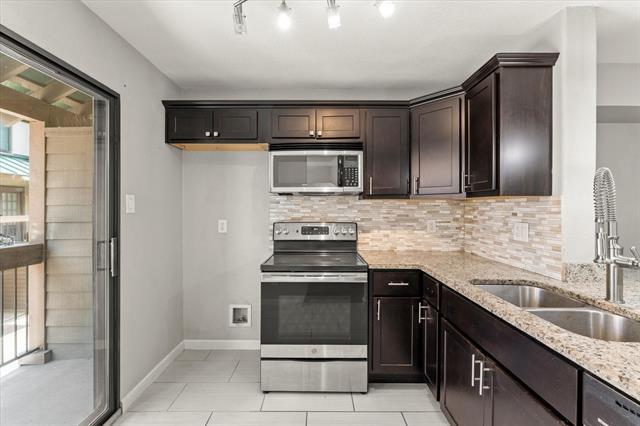 Building Photo - 336 Melrose Dr