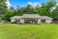Building Photo - 519 Country Oaks Dr