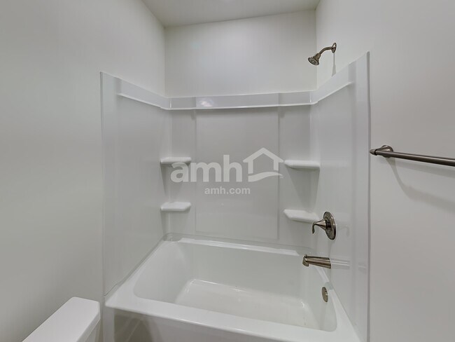 Building Photo - 5125 Canyon Creek Way