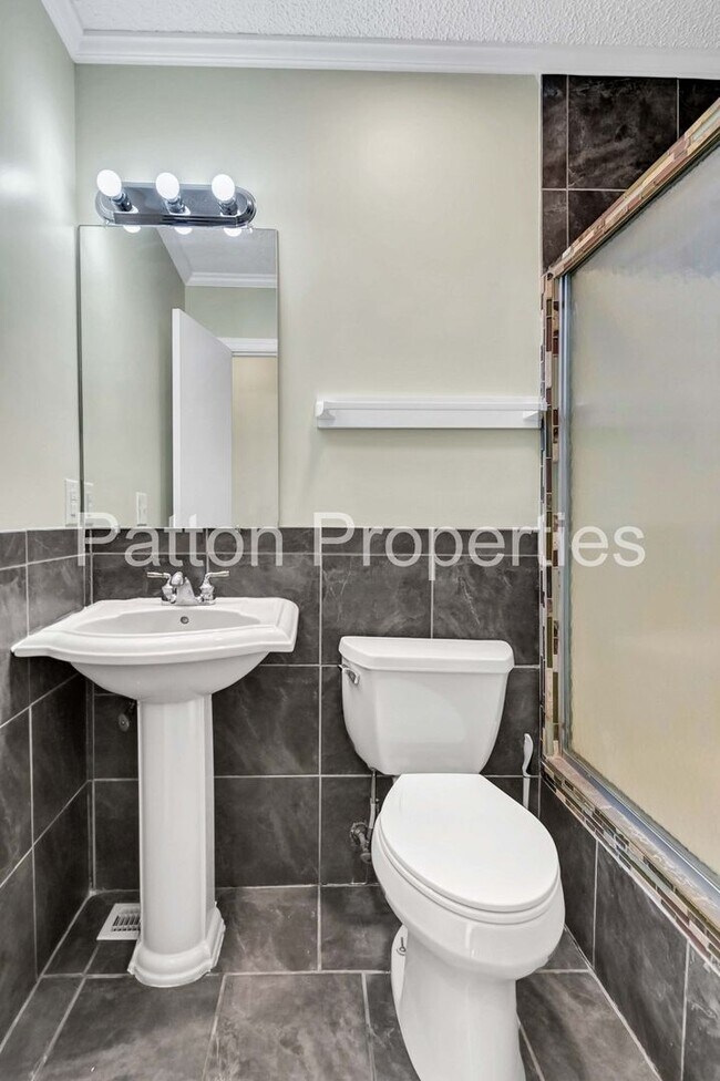 Building Photo - West Columbia Home- Hamlet South Commuity