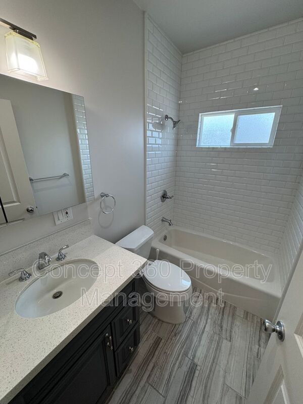 Building Photo - 1143 W 163rd St
