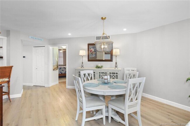 Building Photo - 9500 S Ocean Dr