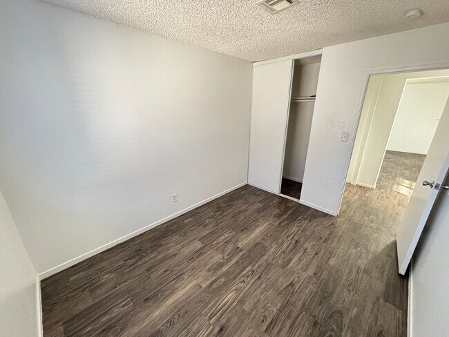 Building Photo - 147 Westminster Way