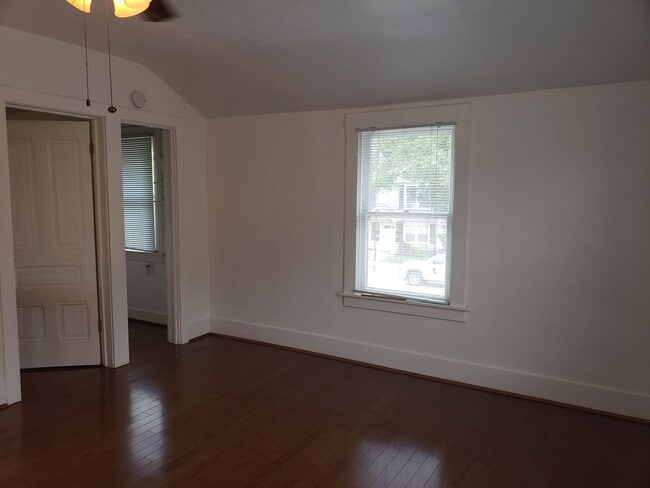 Building Photo - Immaculate 3 Bedroom, 2 Bath, 1932 sqft. H...