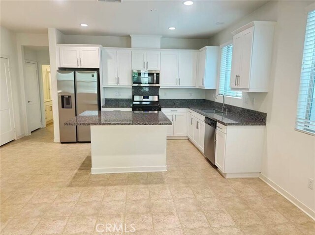 Building Photo - 564 Boulder Cir